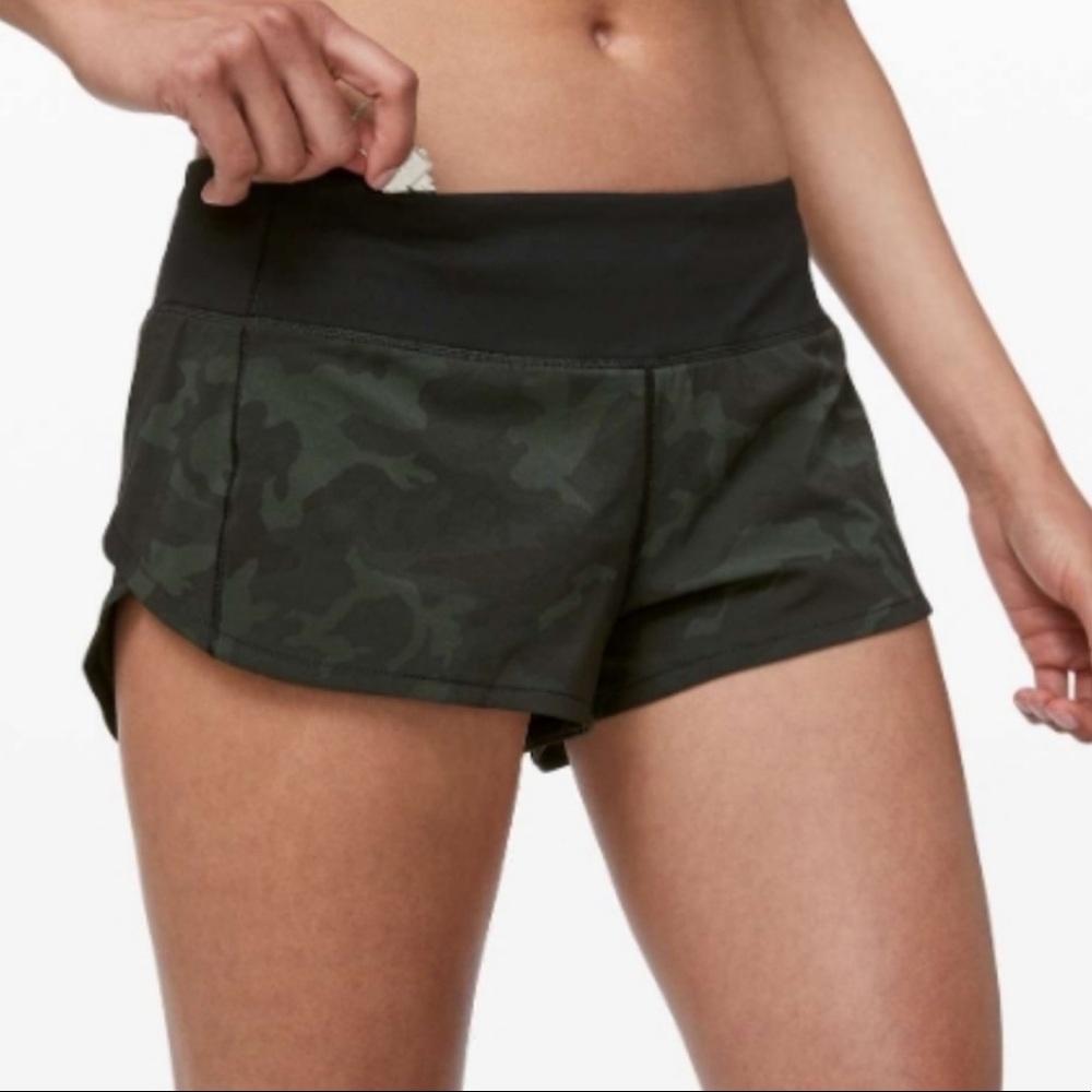 Lululemon Speed Up Shorts Green Camo 2.5